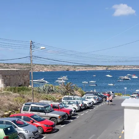 Seafront アパート