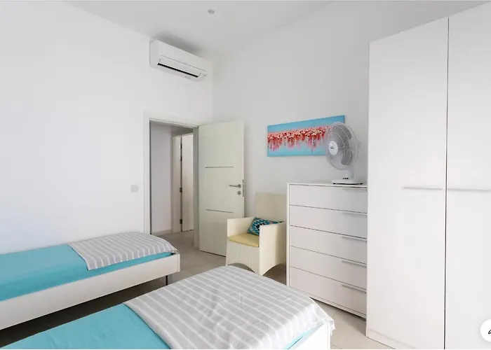 Daire Seafront Mellieħa